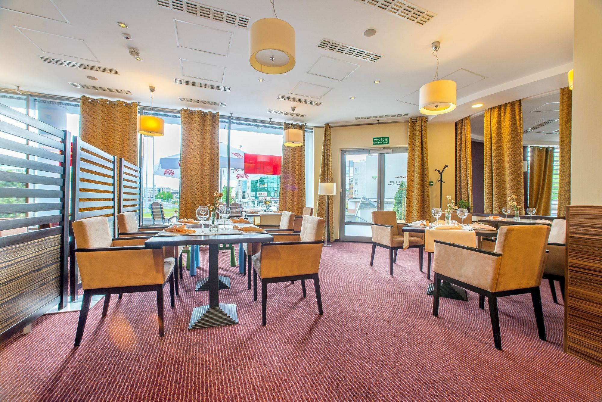 Qubus Hotel 키엘체 외부 사진