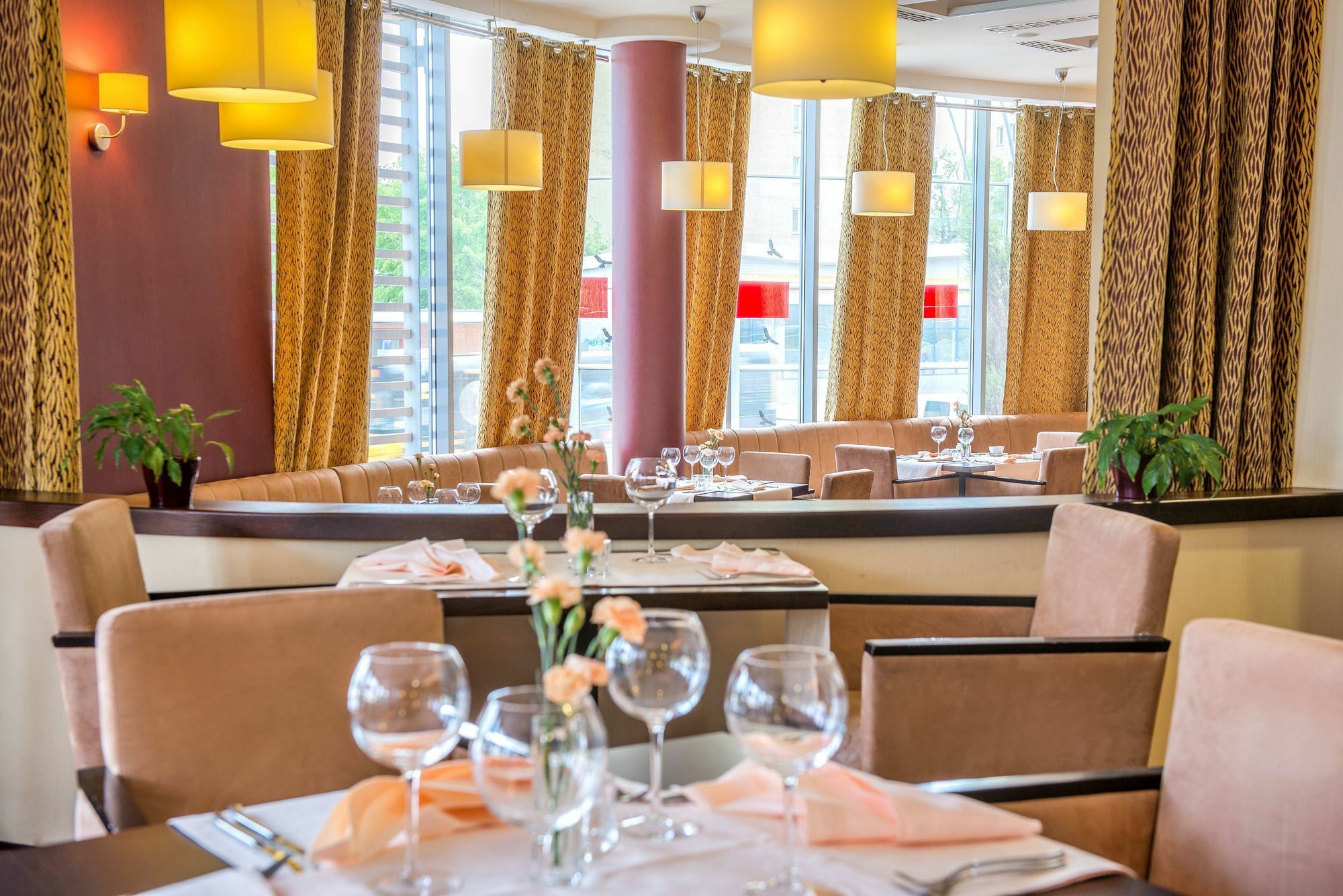 Qubus Hotel 키엘체 외부 사진