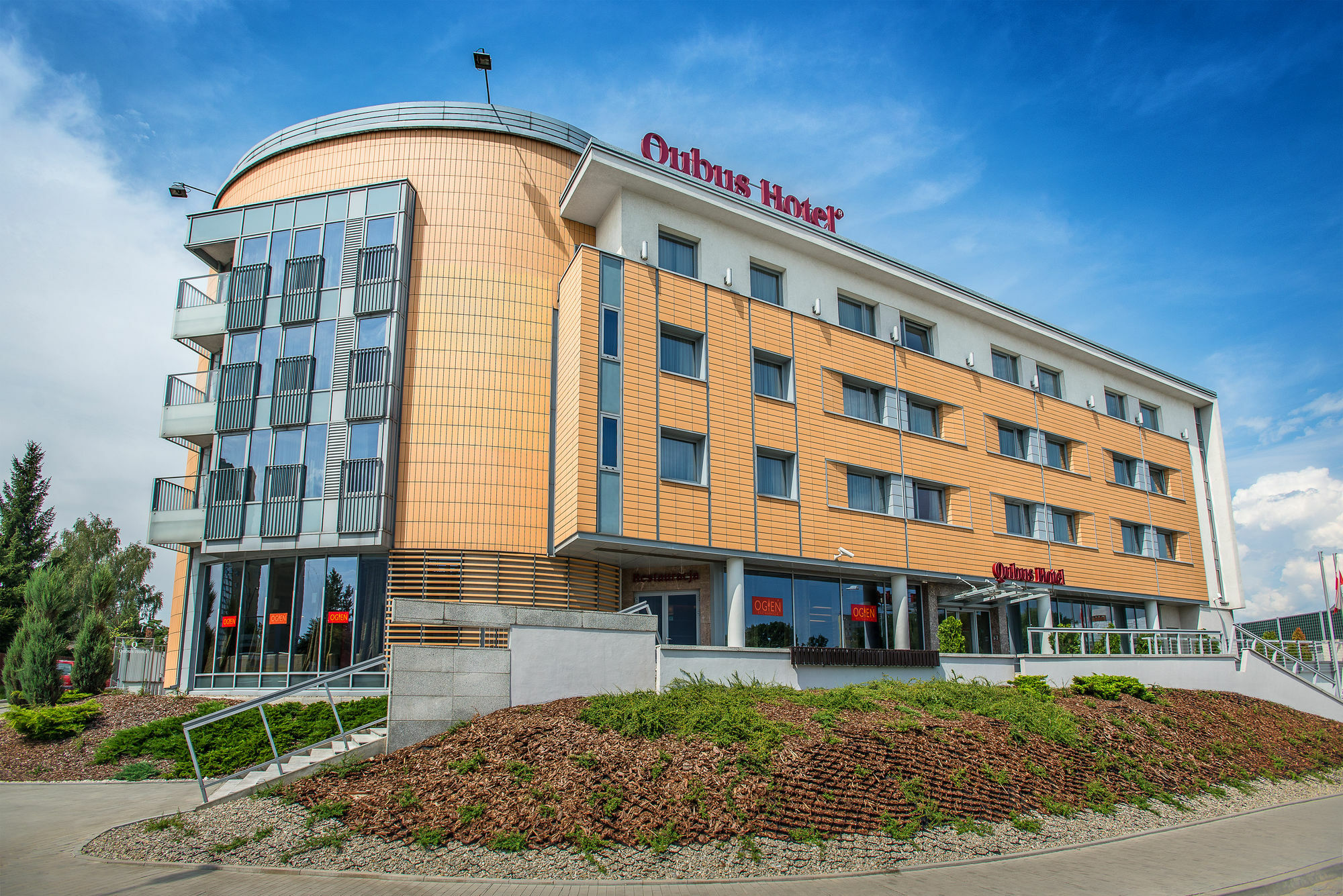 Qubus Hotel 키엘체 외부 사진